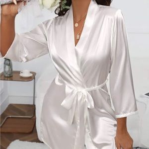 Shein never used satin robe, used something else for getting ready photos